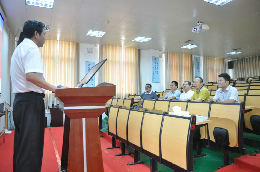 玉林市委常委、組織部長覃天衛(wèi)到廣西銀億調(diào)研